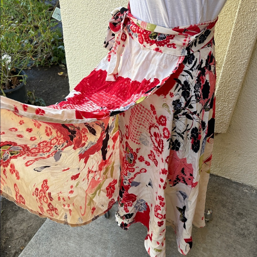Anthropologie Eva Frajko beautiful floral wrap around midi skirt. - Picture 5 of 10